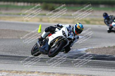 media/May-25-2025-Lets Ride (Sun) [[0ff033e448]]/B Group/1020am (Cotton Corners)/
